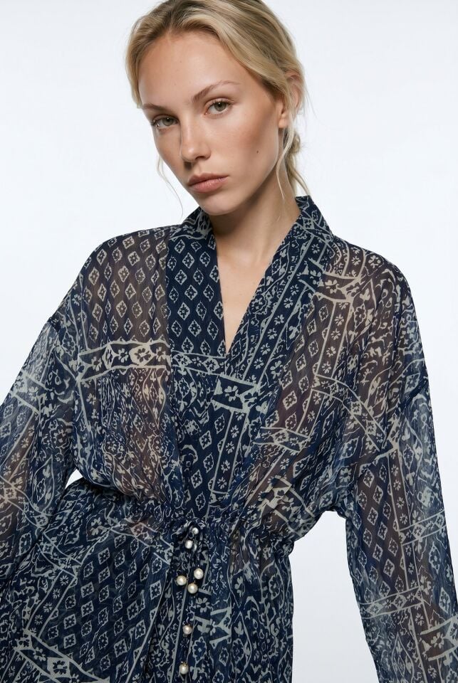 Aksesuar Detaylı Kimono
