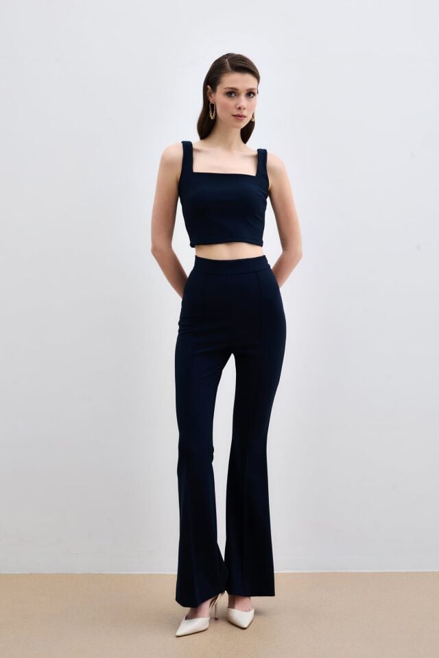 Kare Yaka Crop Bluz