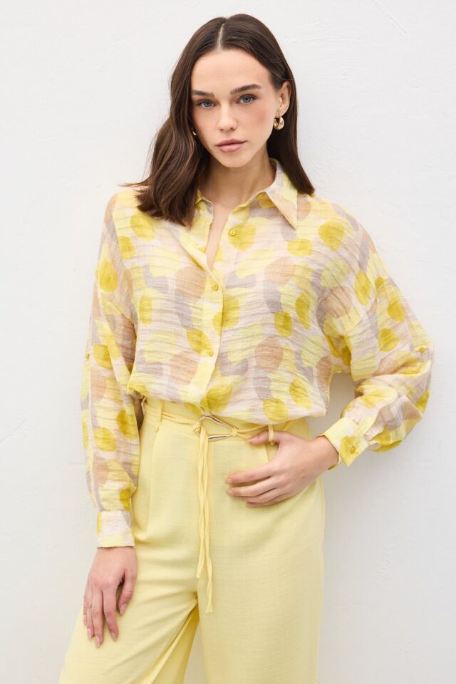 Kolu Katlamalı İnce Gömlek